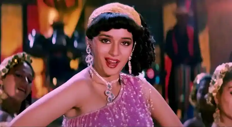 ‘Tezaab’ movie dance scene 