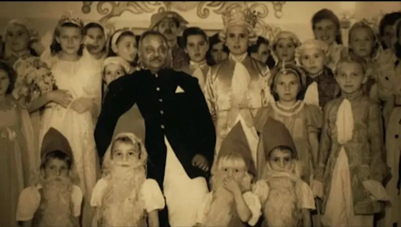 Maharaja Jam Sahib and Polish Children
