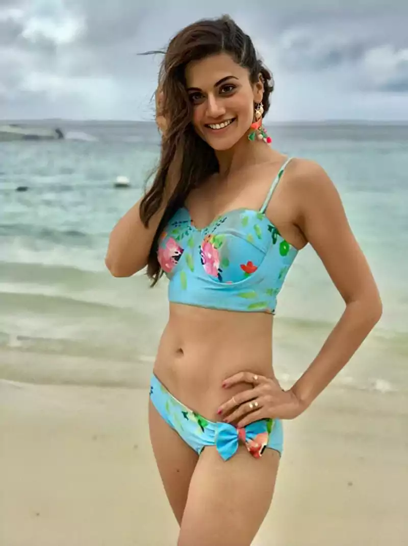 Taapsee Pannu in Bikini