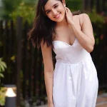 Bold and Hot Shirley Setia in Jumpsuit