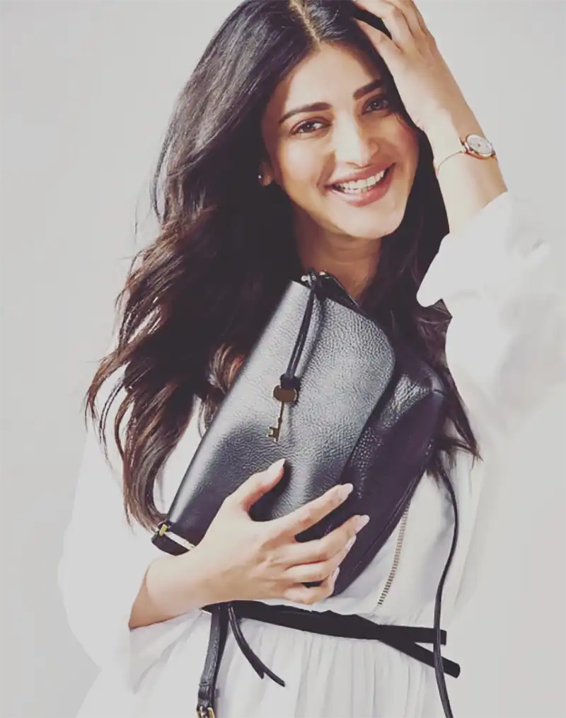 Cutest Pic of Shruti Haasan