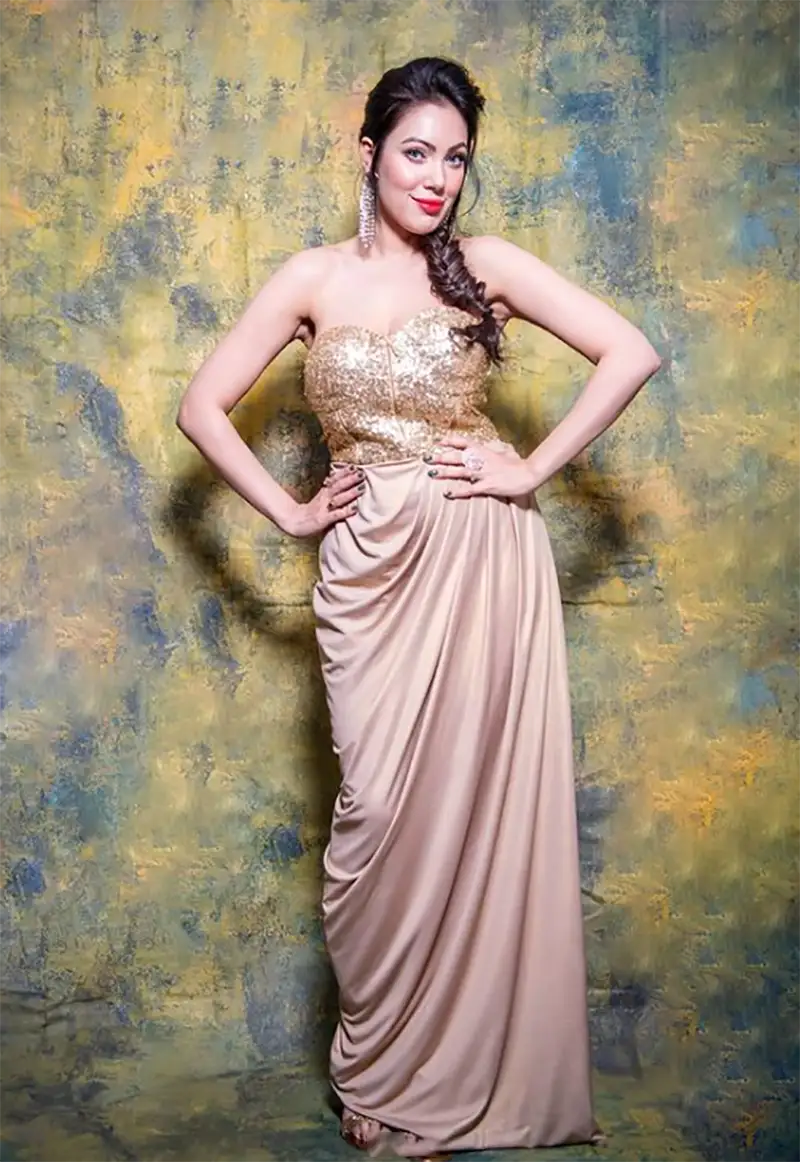 Hot Munmun Dutta Pics in Princess Gown