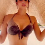 Mouni roy