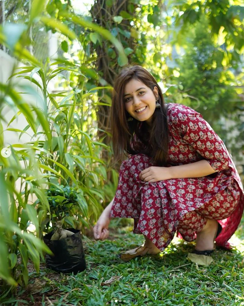 No Makeup Look of Rashi Khanna