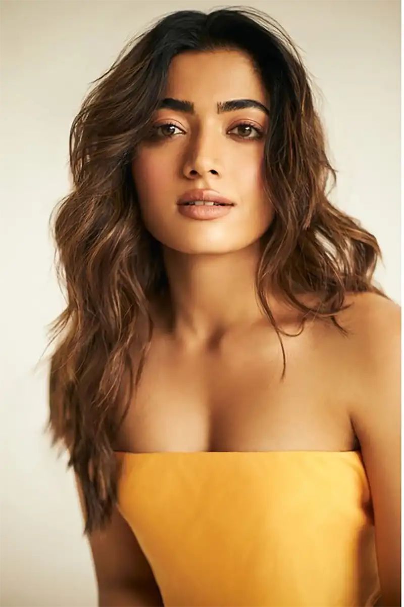 Rashmika Hot Photo in Off-shoulder Top 