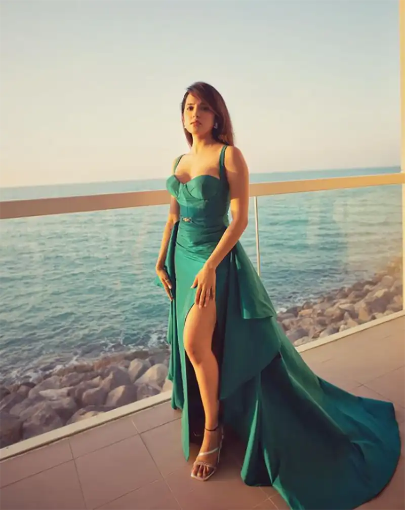 Shirley Setia Hot Pics in Green Outfit