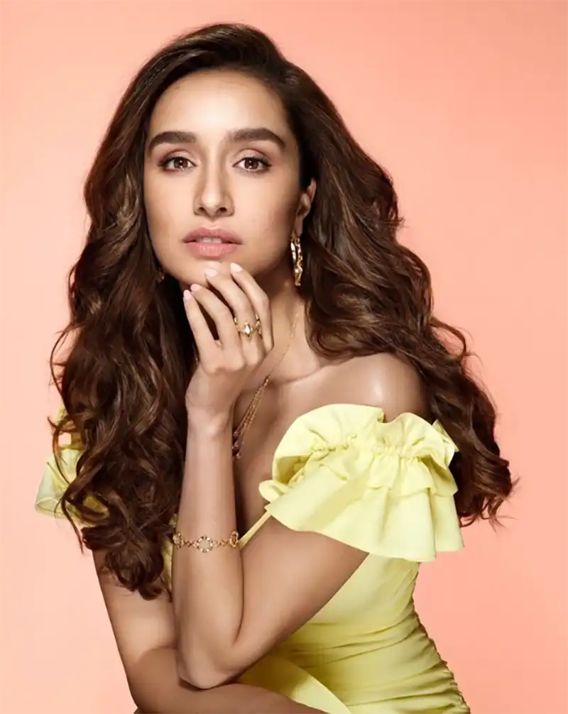 Shraddha Kapoor Classic Makeup Look