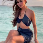 mouni roy 16